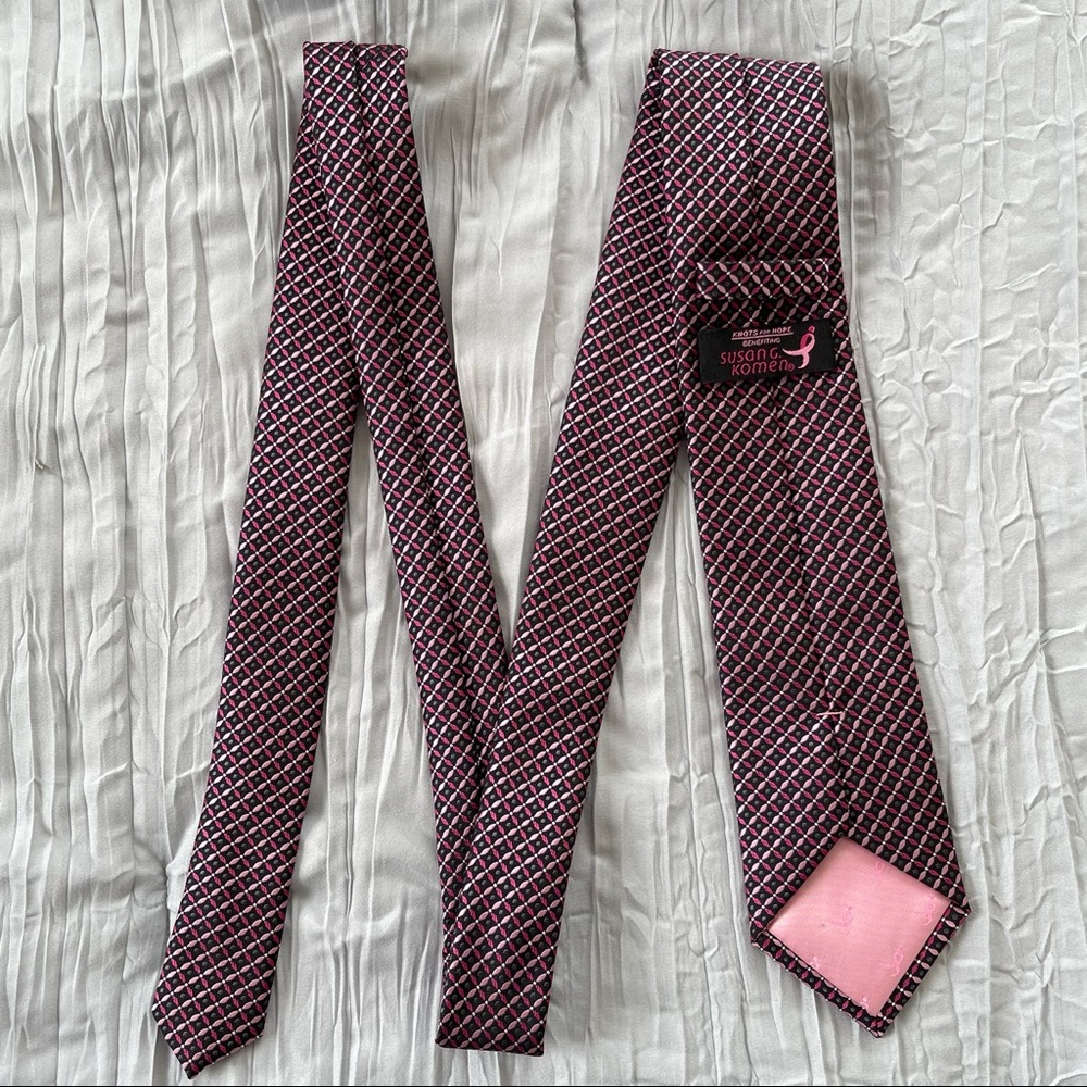π 2 for $20!! π Menβs Susan G. Komen Breast Cancer Necktie - Picture 5 of 8